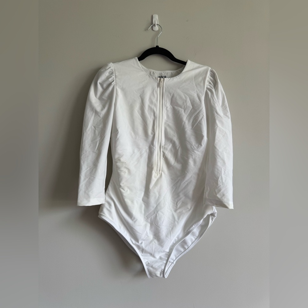 Stylest System Dreamsculpt Blanc White Puff Sleeve Zip One Piece SPF Swimsuit - Picture 3 of 7